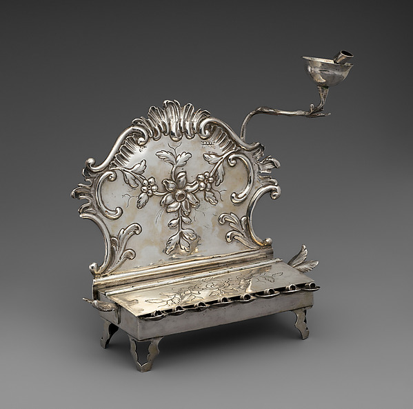 Lâmpada de Hanucá (Gentzmer, 1788, Met)